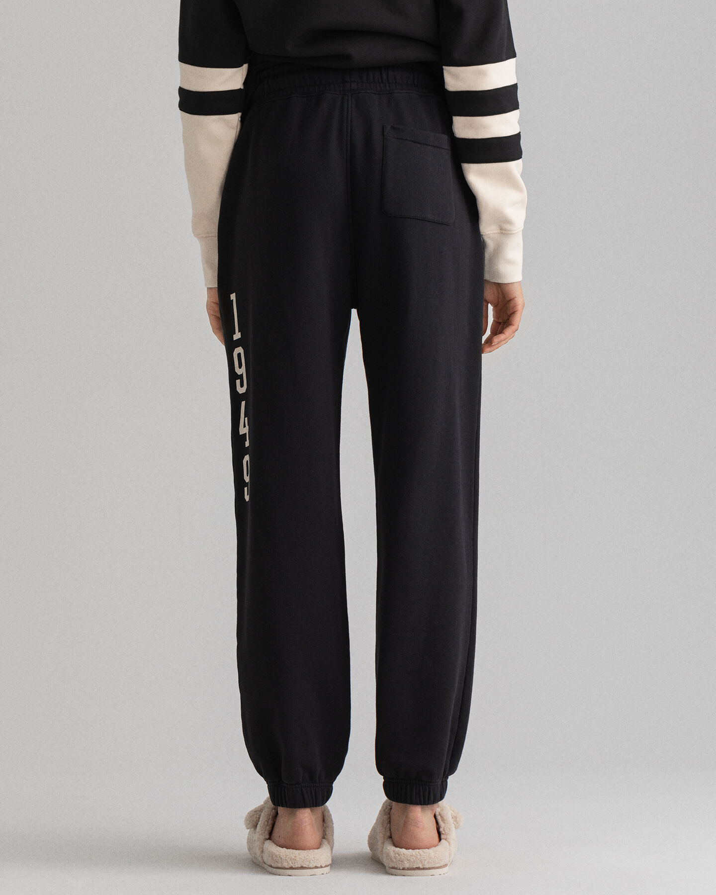 Retro Shield Sweatpants