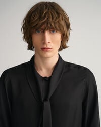 Slim Fit Solid Bow Tie Shirt