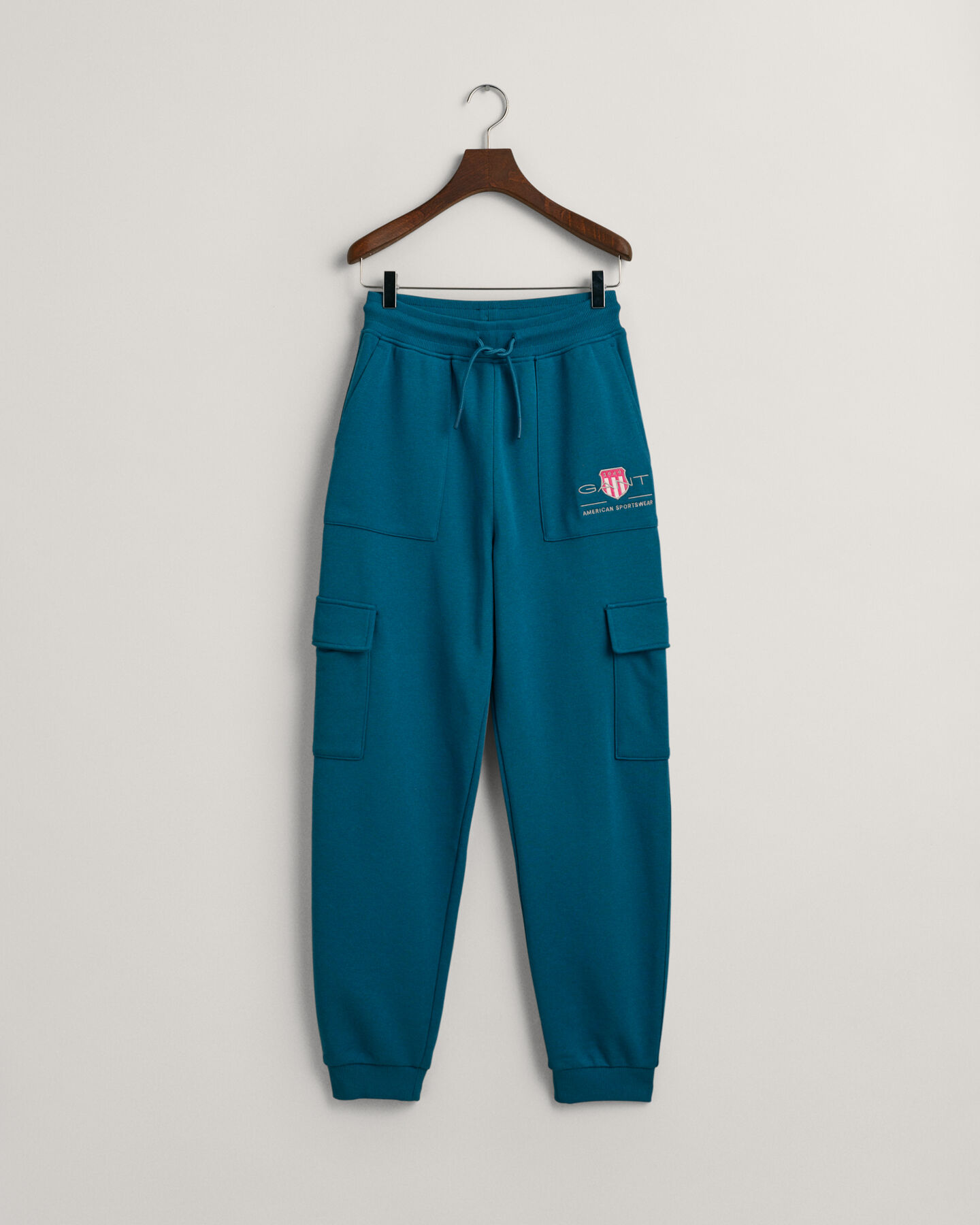 Teen Boys Contrast Shield Cargo Sweatpants