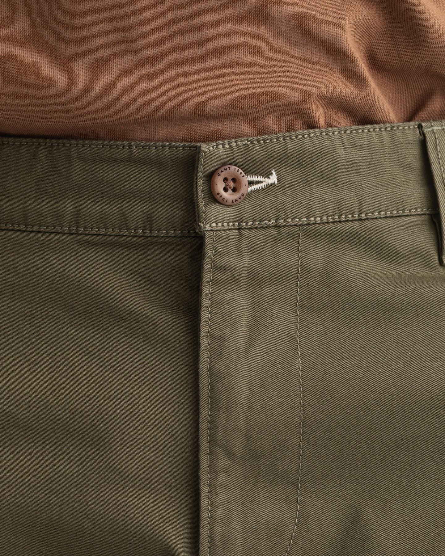 Relaxed Fit Twill Cargo Shorts