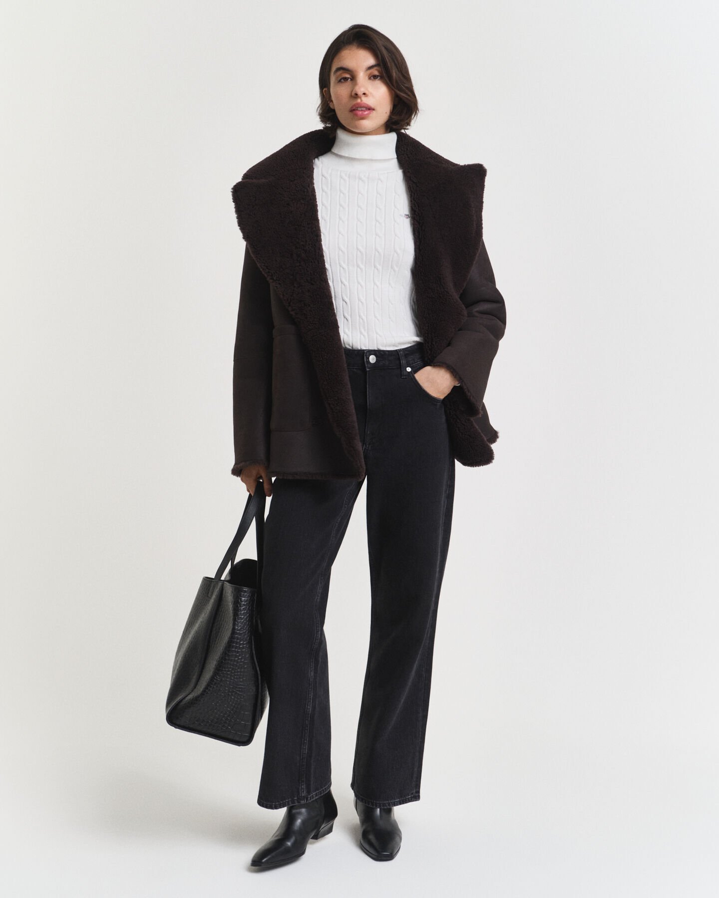 Stretch Cotton Cable Knit Turtleneck Sweater