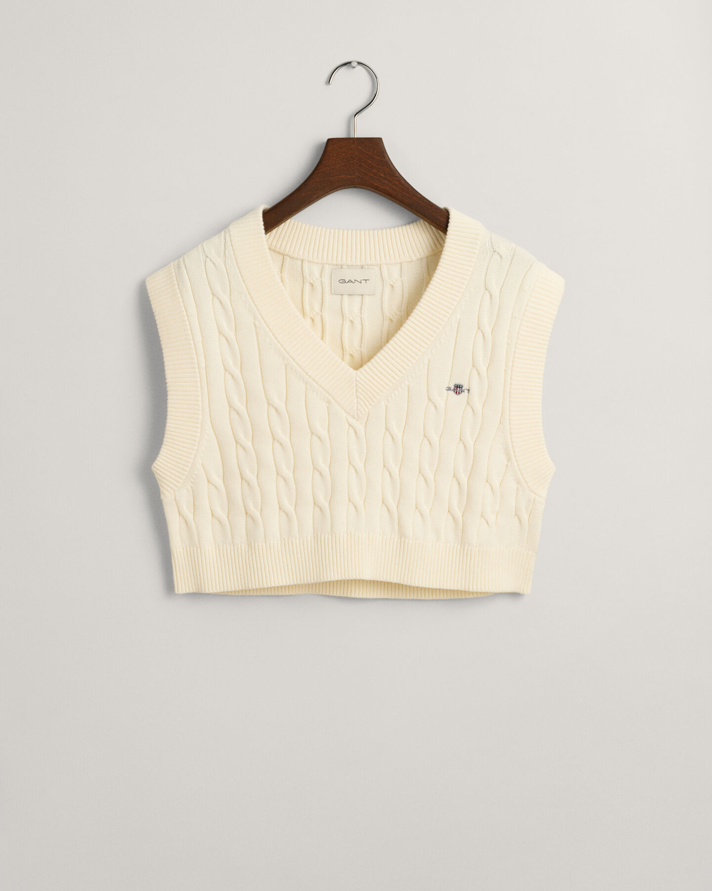 Cropped Cable Knit Vest