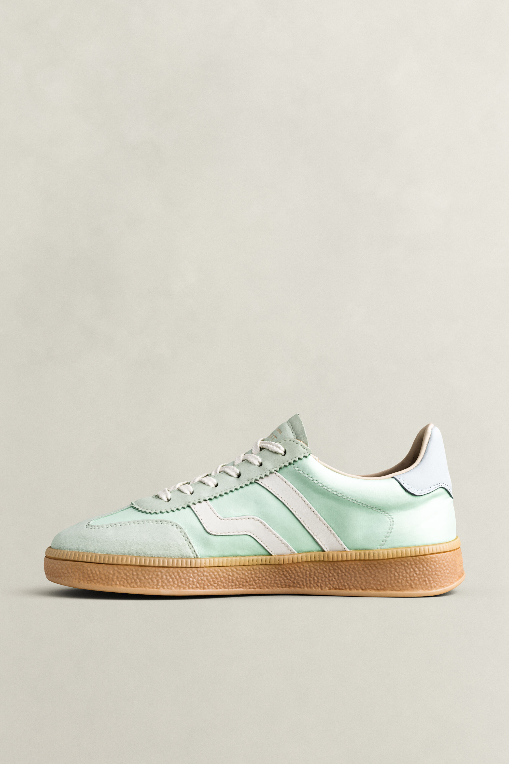 Cuzima Sneakers — SKY BLUE