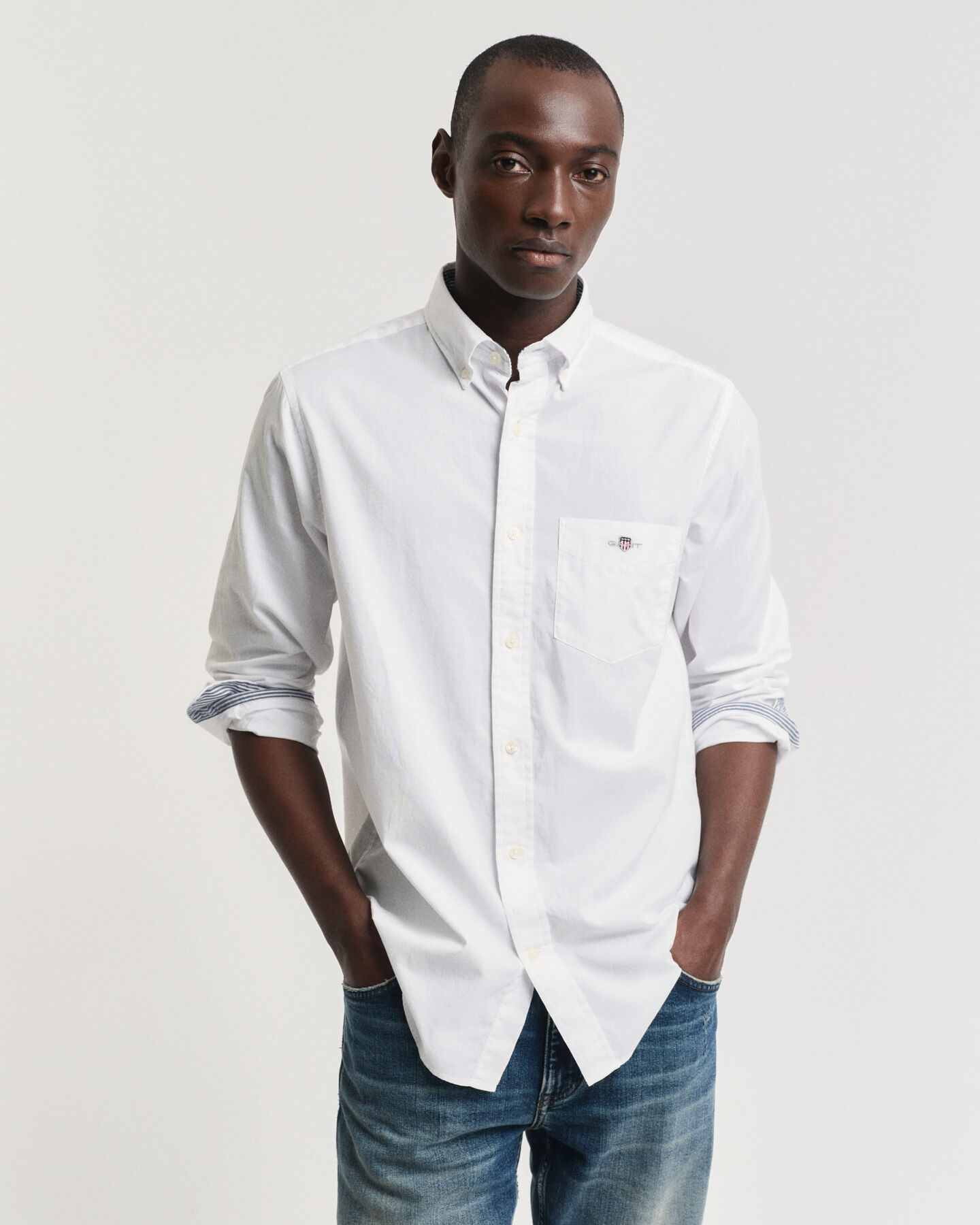 Seasonal Essential Regular Fit Archive Shield Poplin Shirt
