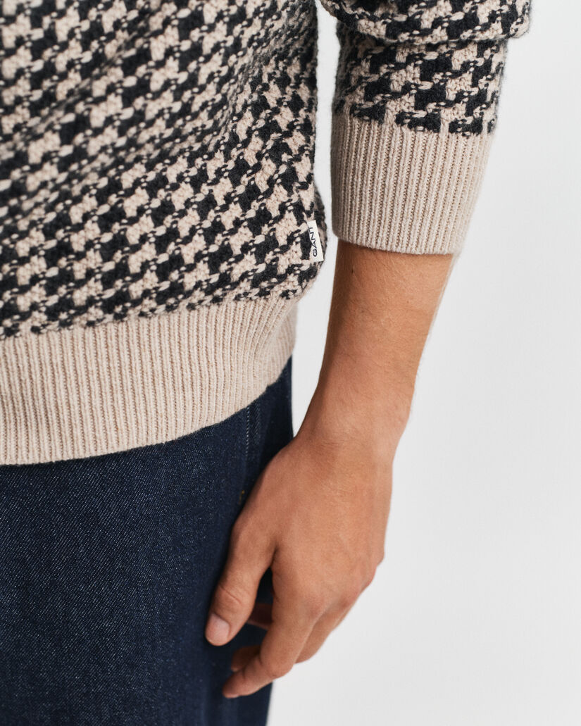 Two-Tone Textured Crew Neck Sweater