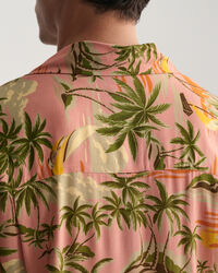Relaxed Fit Hawaiian Print Short Sleeve Shirt