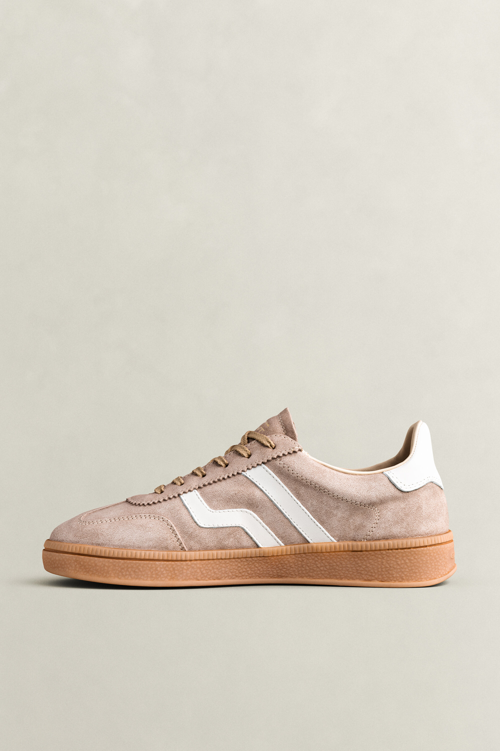 Cuzima Suede Sneakers