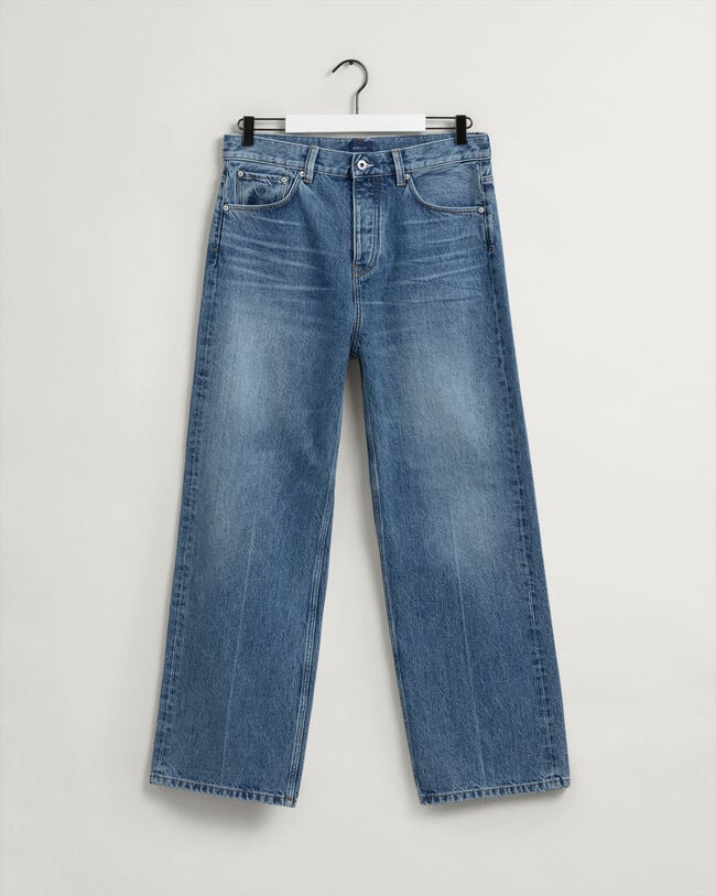 Loose Straight Leg Jeans