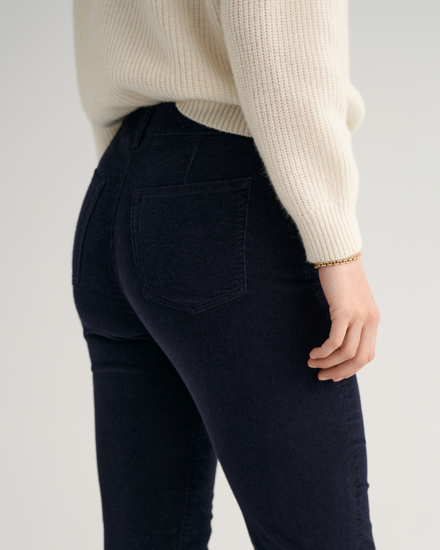 Farla Slim Fit Cropped Corduroy Jeans