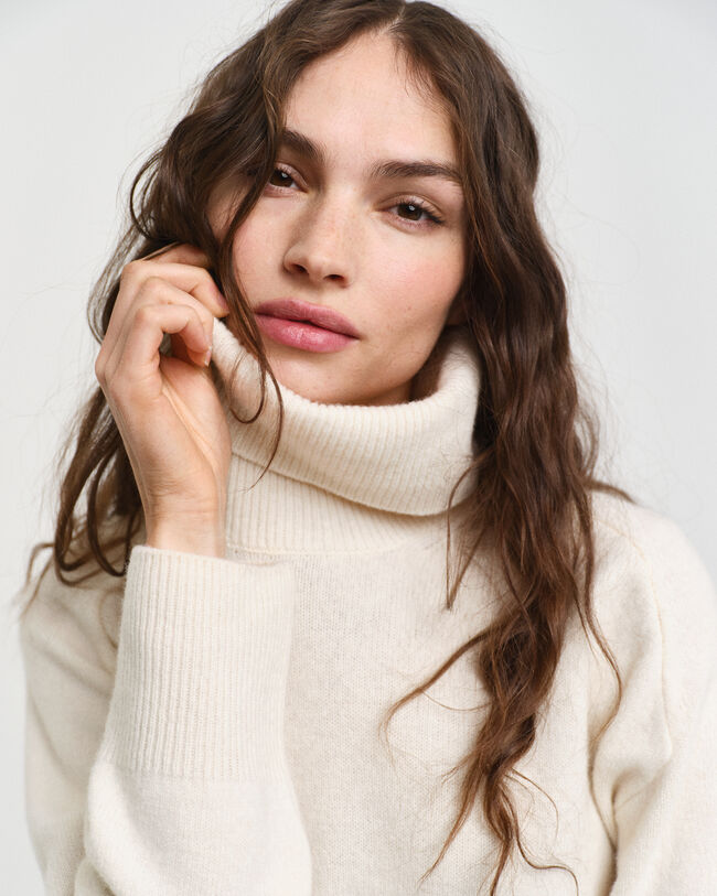 Wool Cashmere Blend Turtleneck Sweater