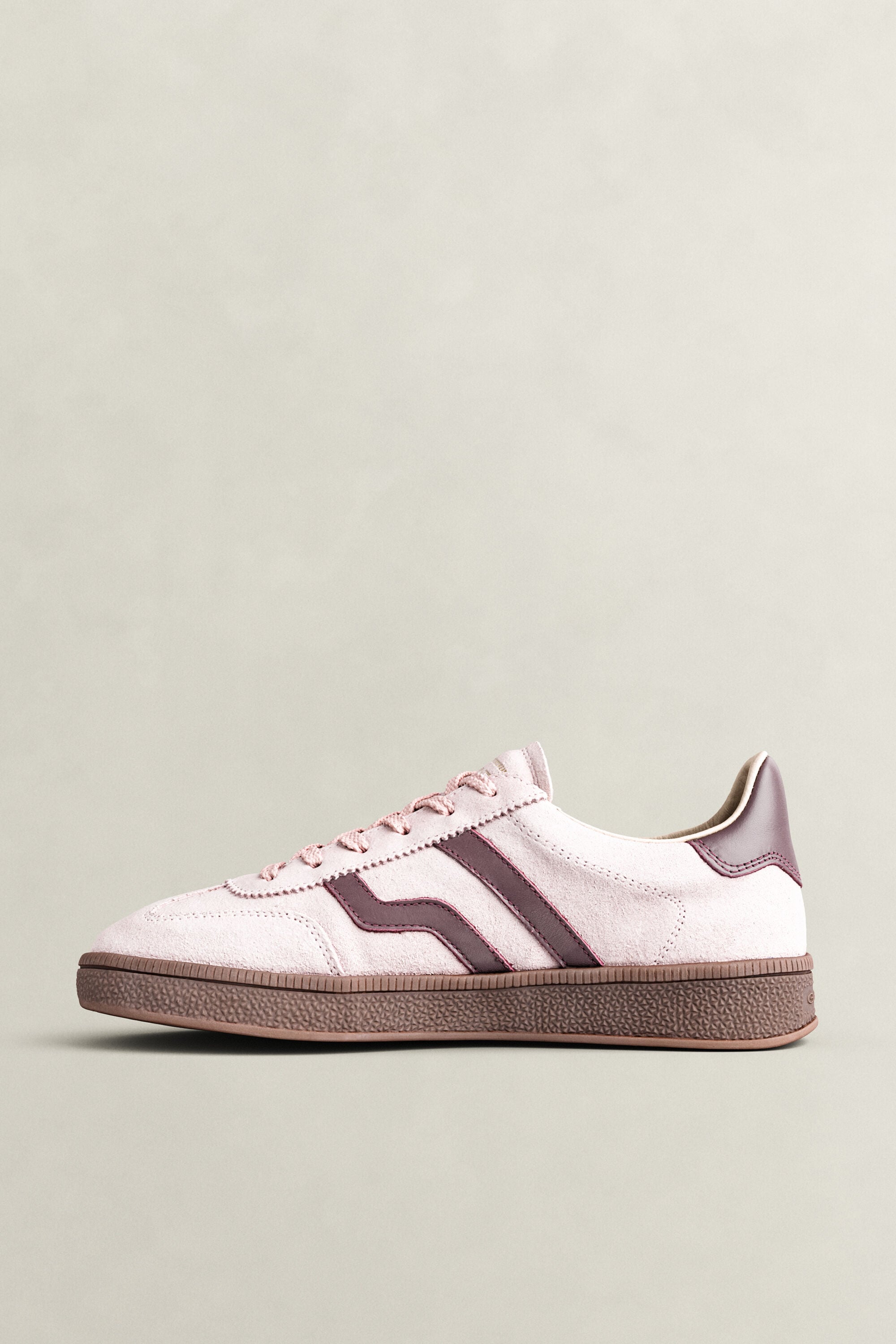 Cuzima Suede Sneakers