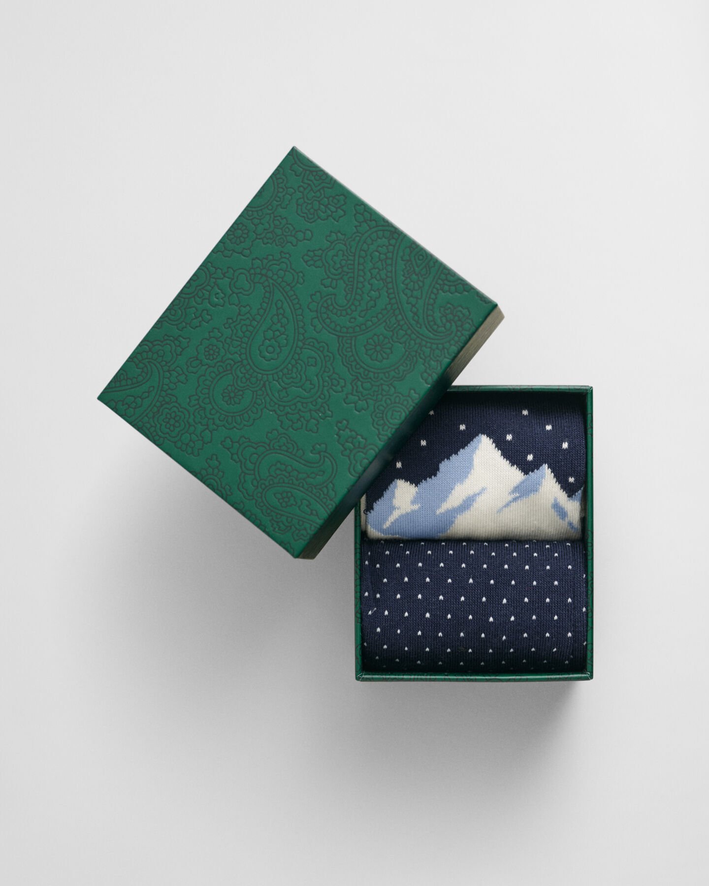 2-Pack Ski Artwork Socks Gift Box