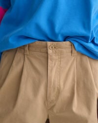 Relaxed Fit Pleated Shorts