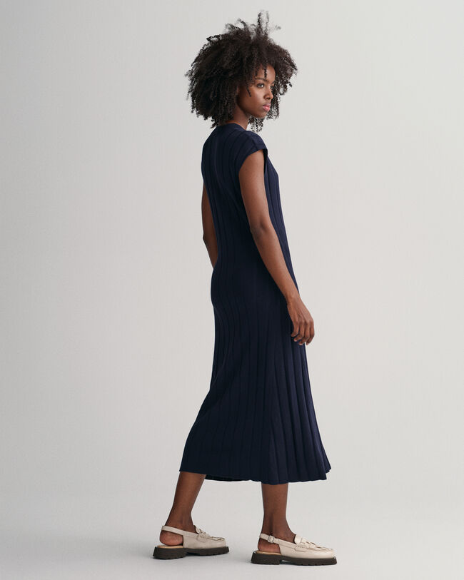 Rib Knit Crew Neck Sleeveless Dress