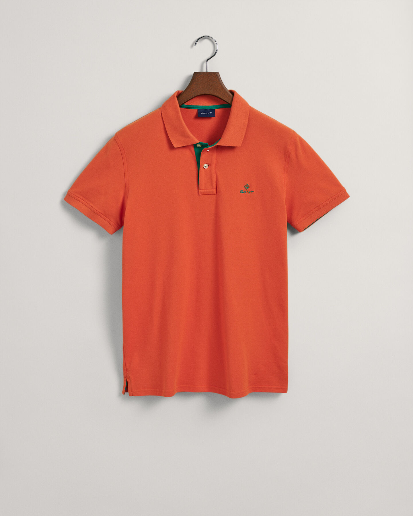 Contrast Collar Piqu&eacute; Polo Shirt