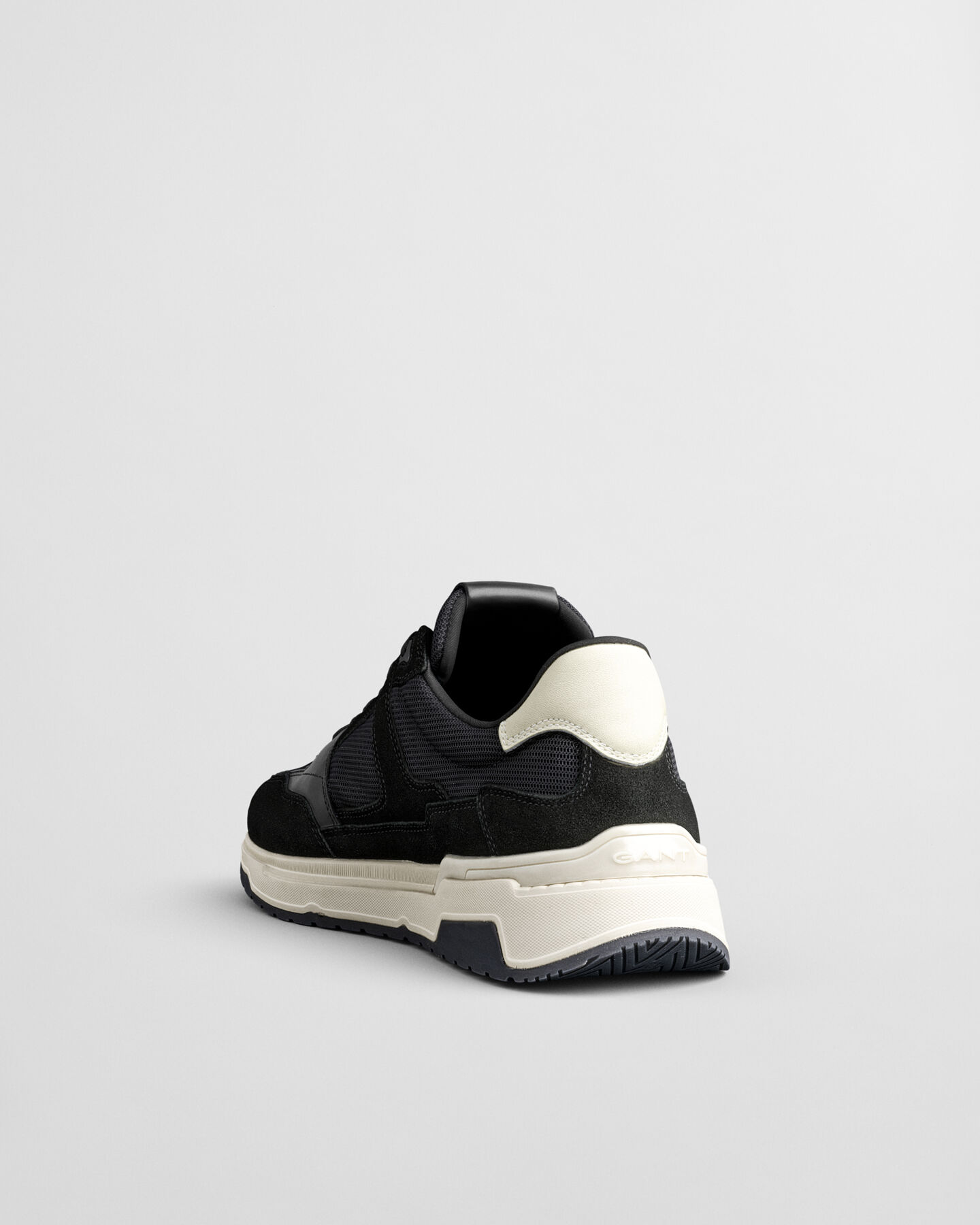 Jeuton Suede Mesh Sneakers