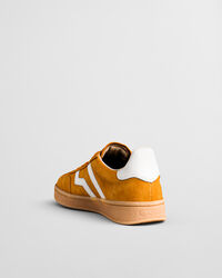 Cuzima Suede Sneakers