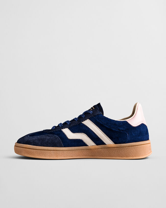 Cuzima Velvet Sneakers