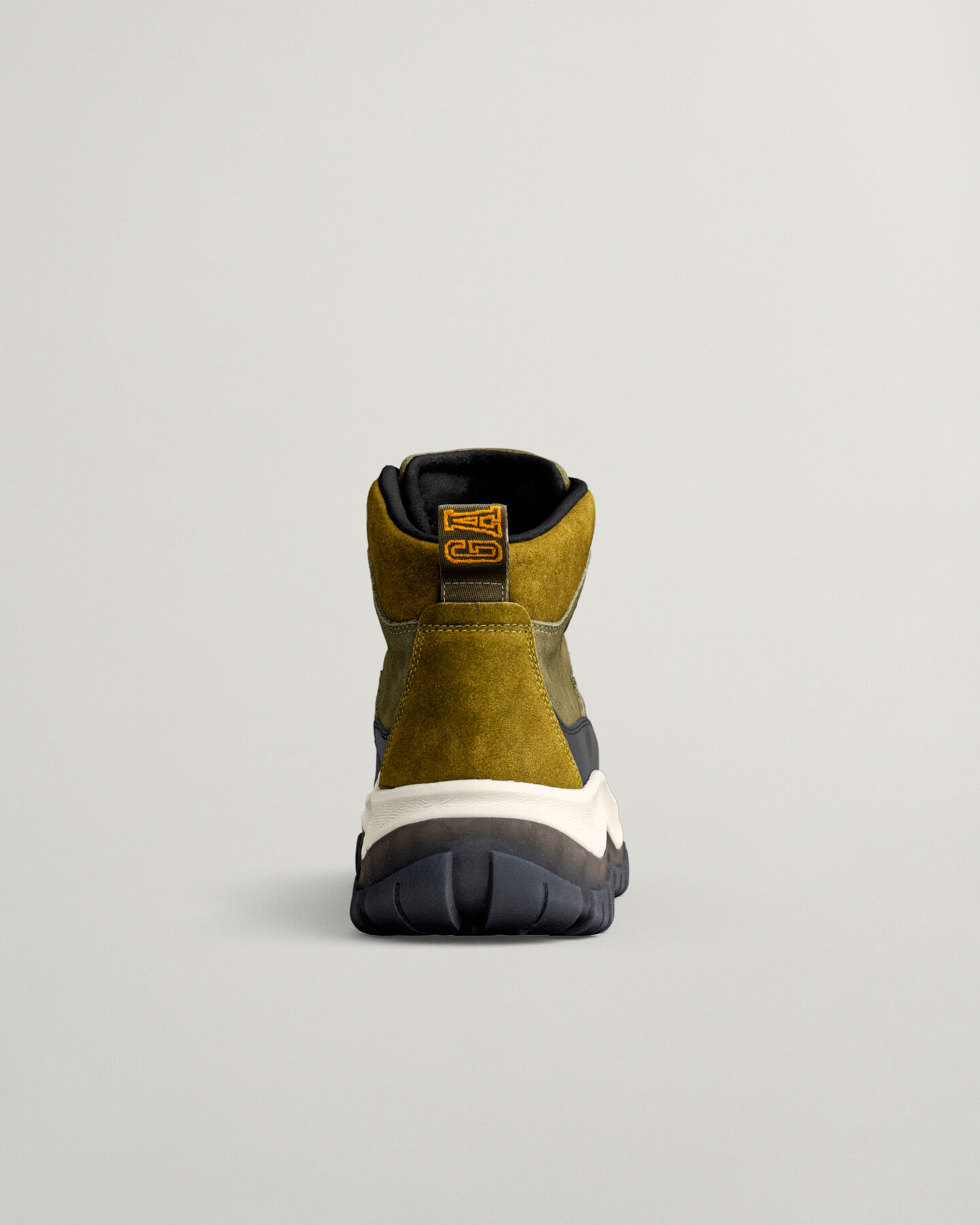 Hillark Mid Boots