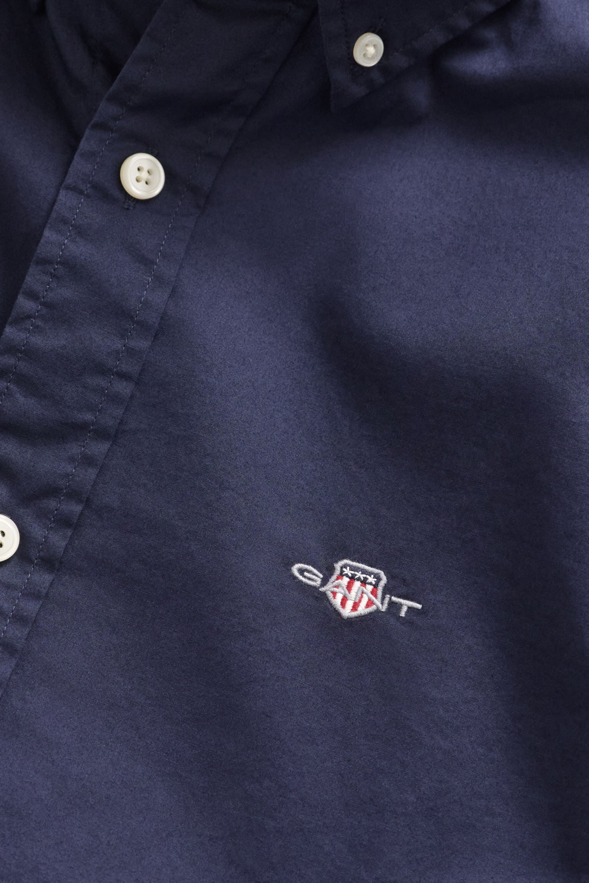 Classic Slim Poplin Shirt