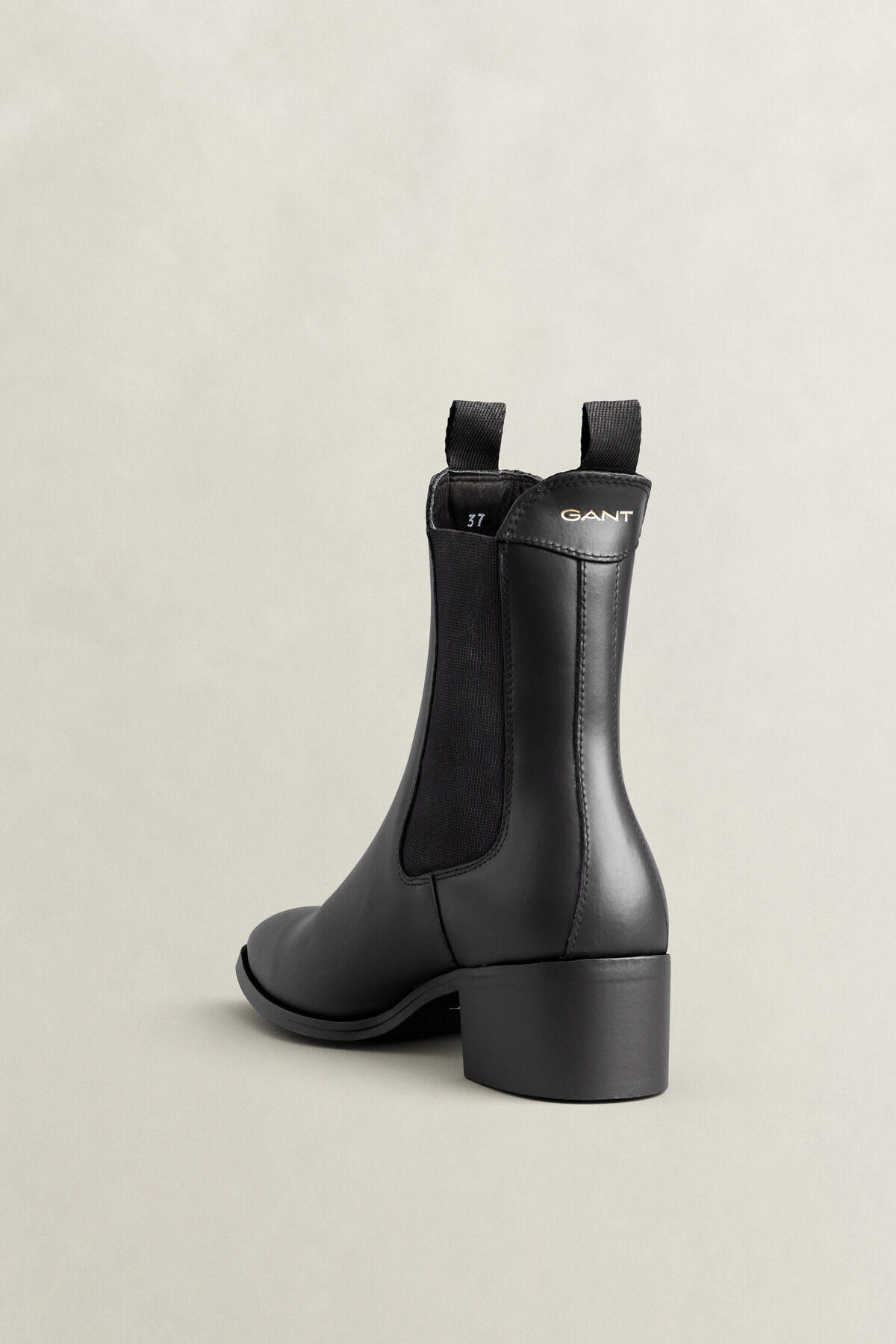 St Broomly Leather Chelsea Boots — BLACK