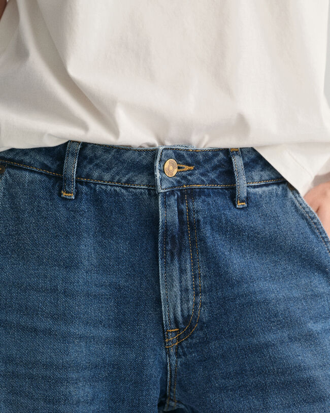 Low-Waisted Wide Leg Jeans