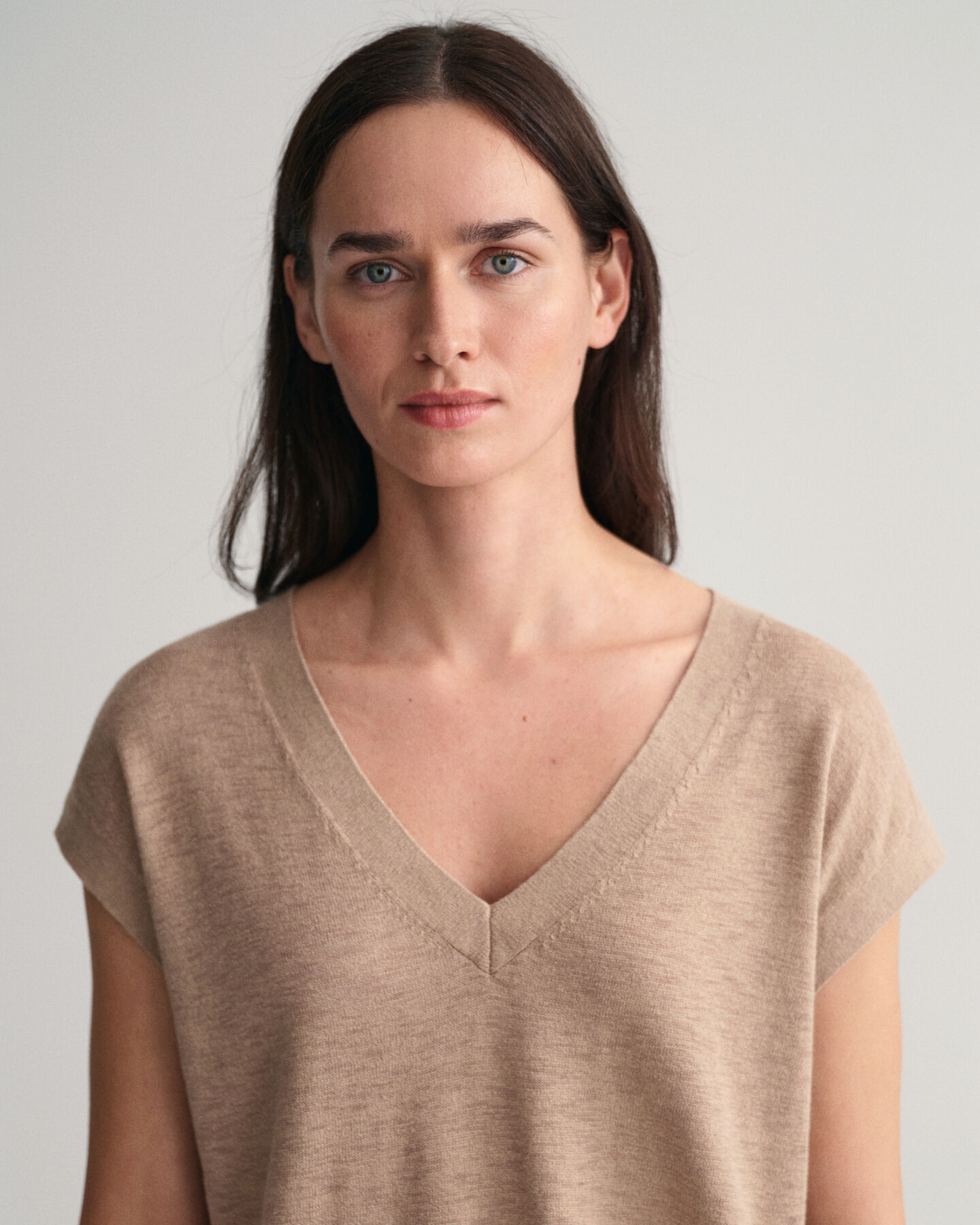 Linen Blend V-Neck Vest