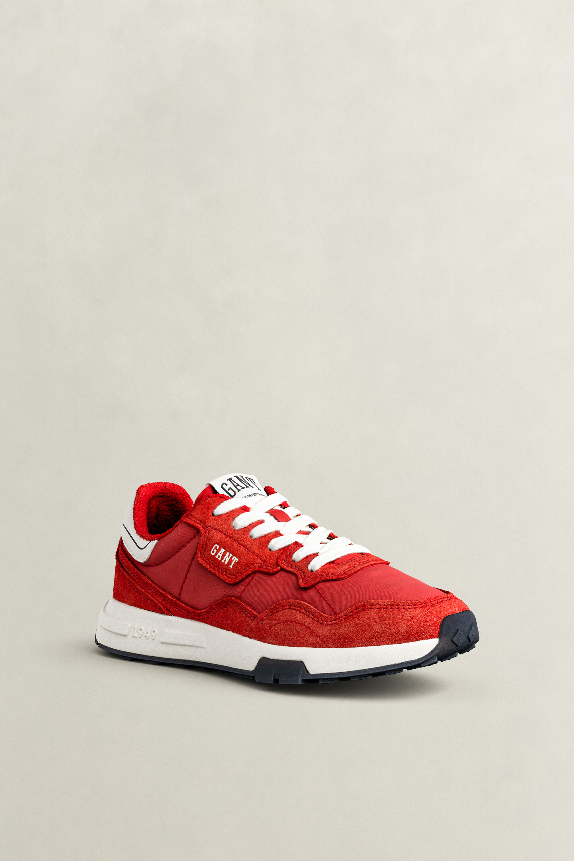 Youtron Sneakers — BRICK RED