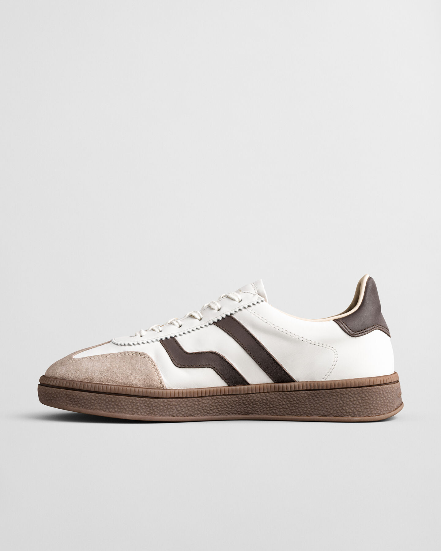 Cuzima Leather Sneakers