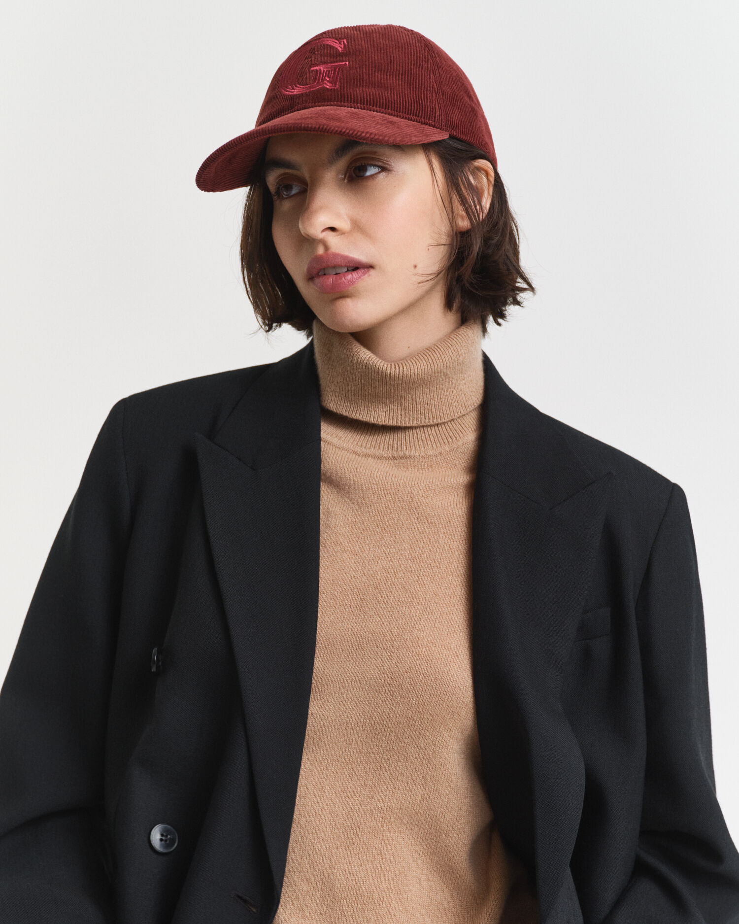 G Embroidered Corduroy Cap