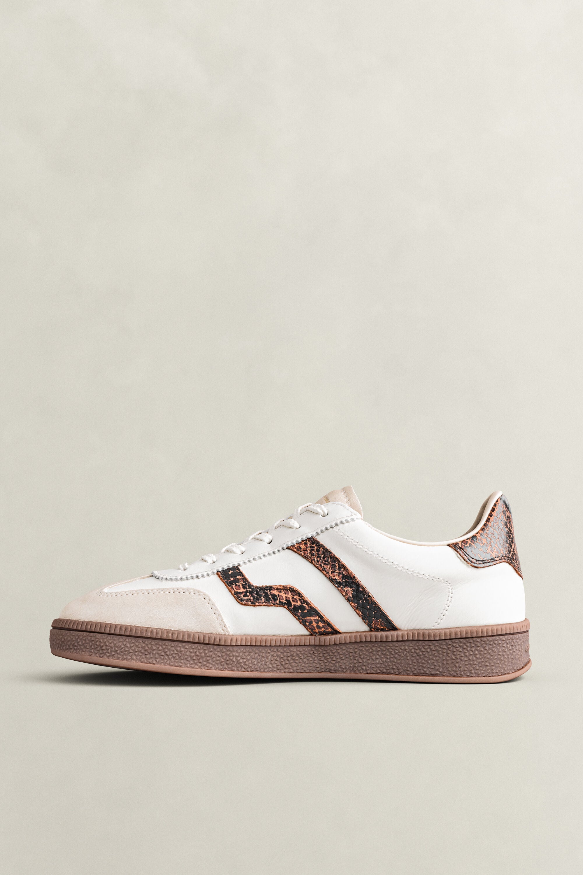 Cuzima Suede Leather Sneakers