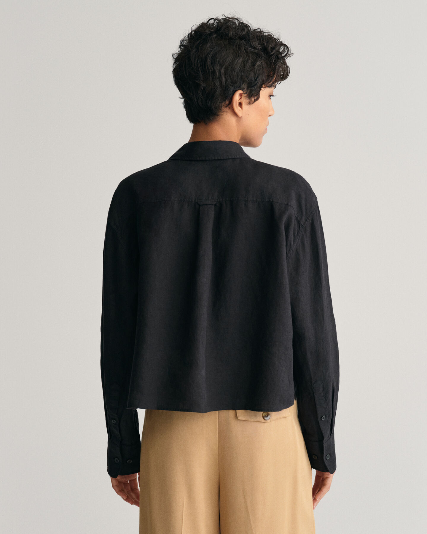 Relaxed Fit Cropped Linen Shirt