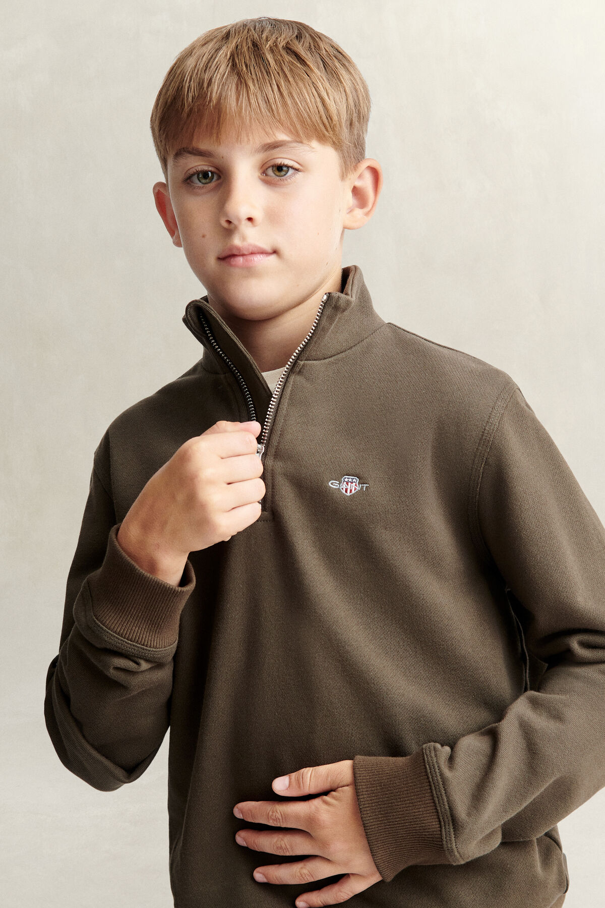 Teen Boys Shield Half-Zip Sweatshirt — SHADOW BROWN