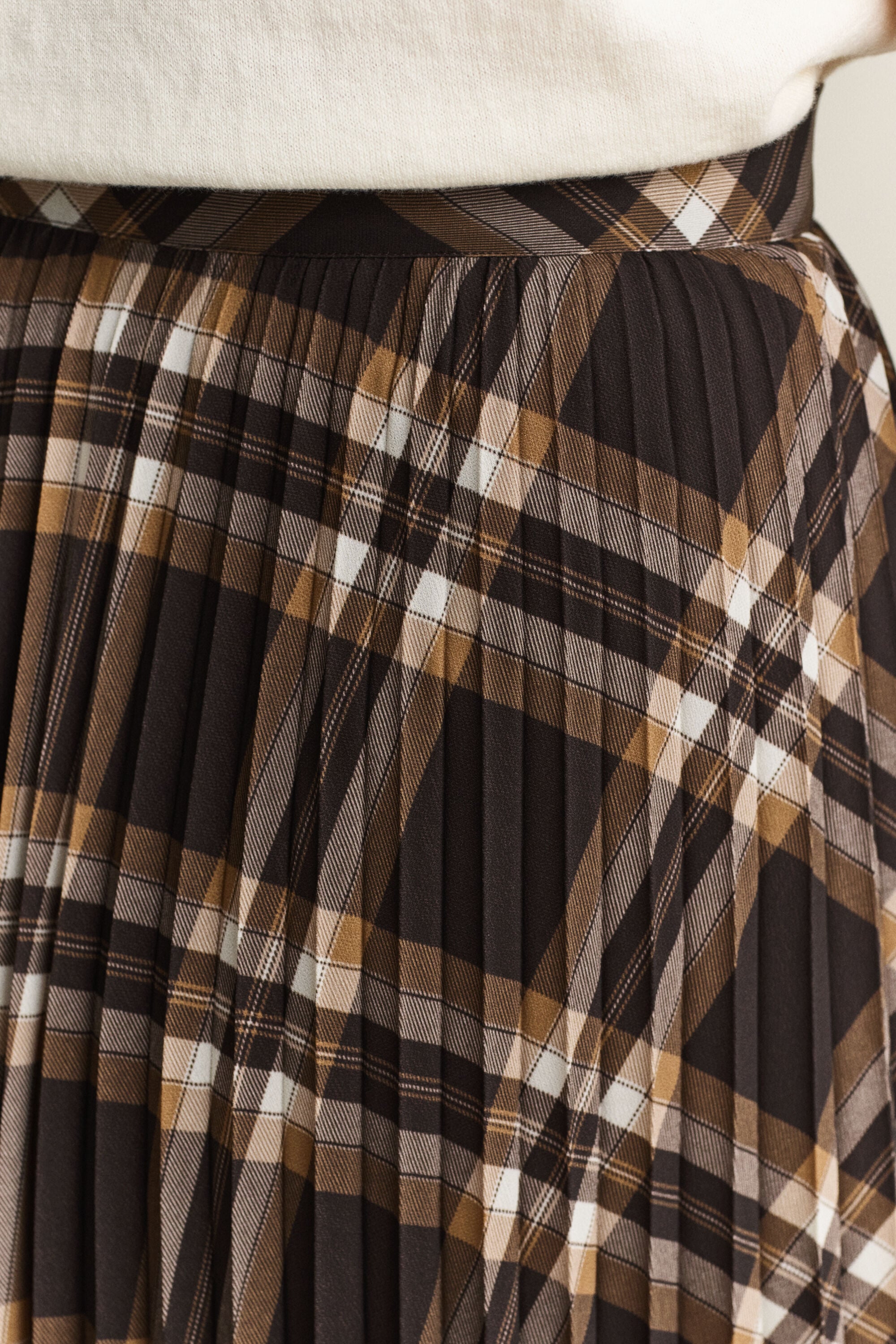 Pleated Midi Skirt