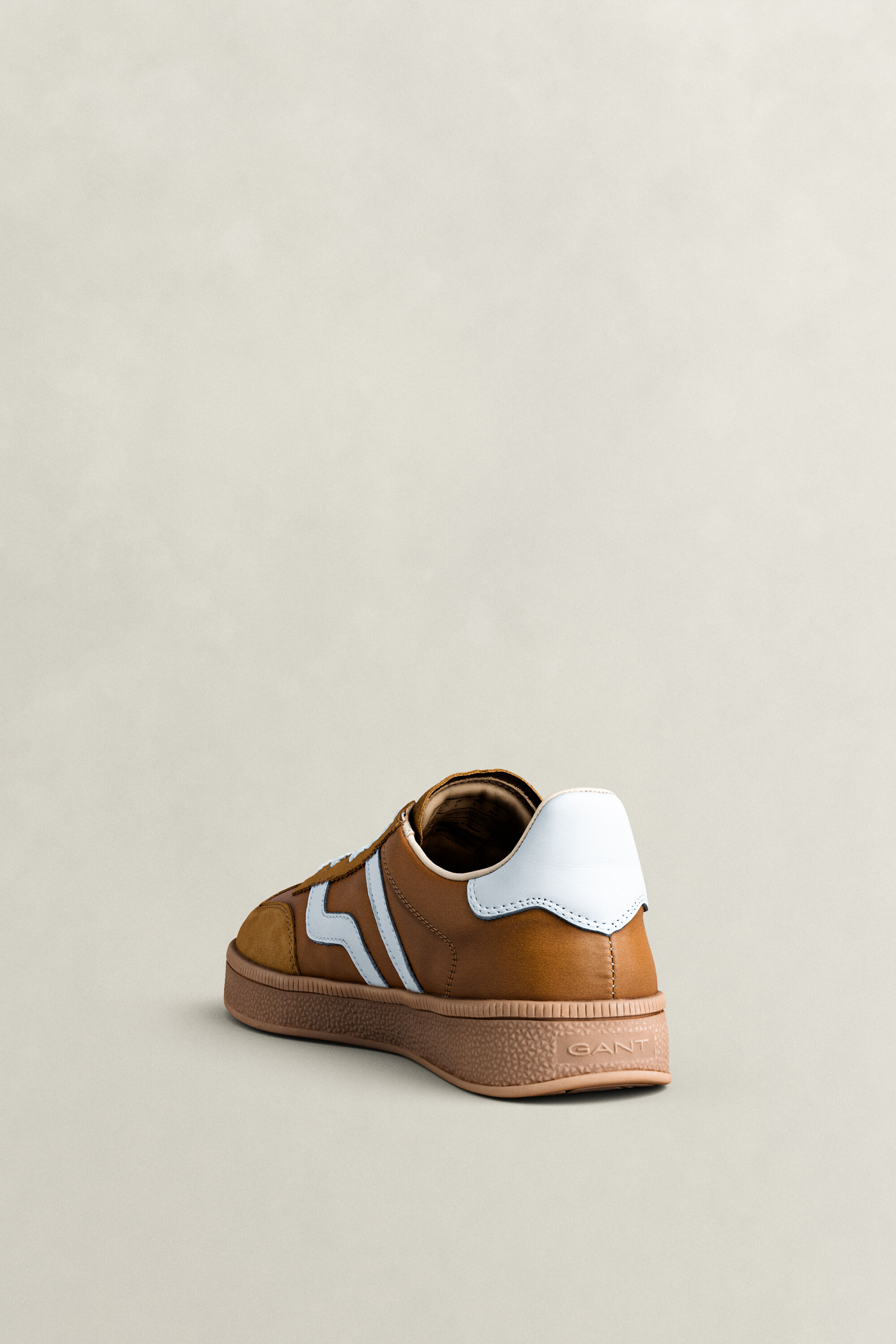 Cuzima Sneakers — GOLD YELLOW