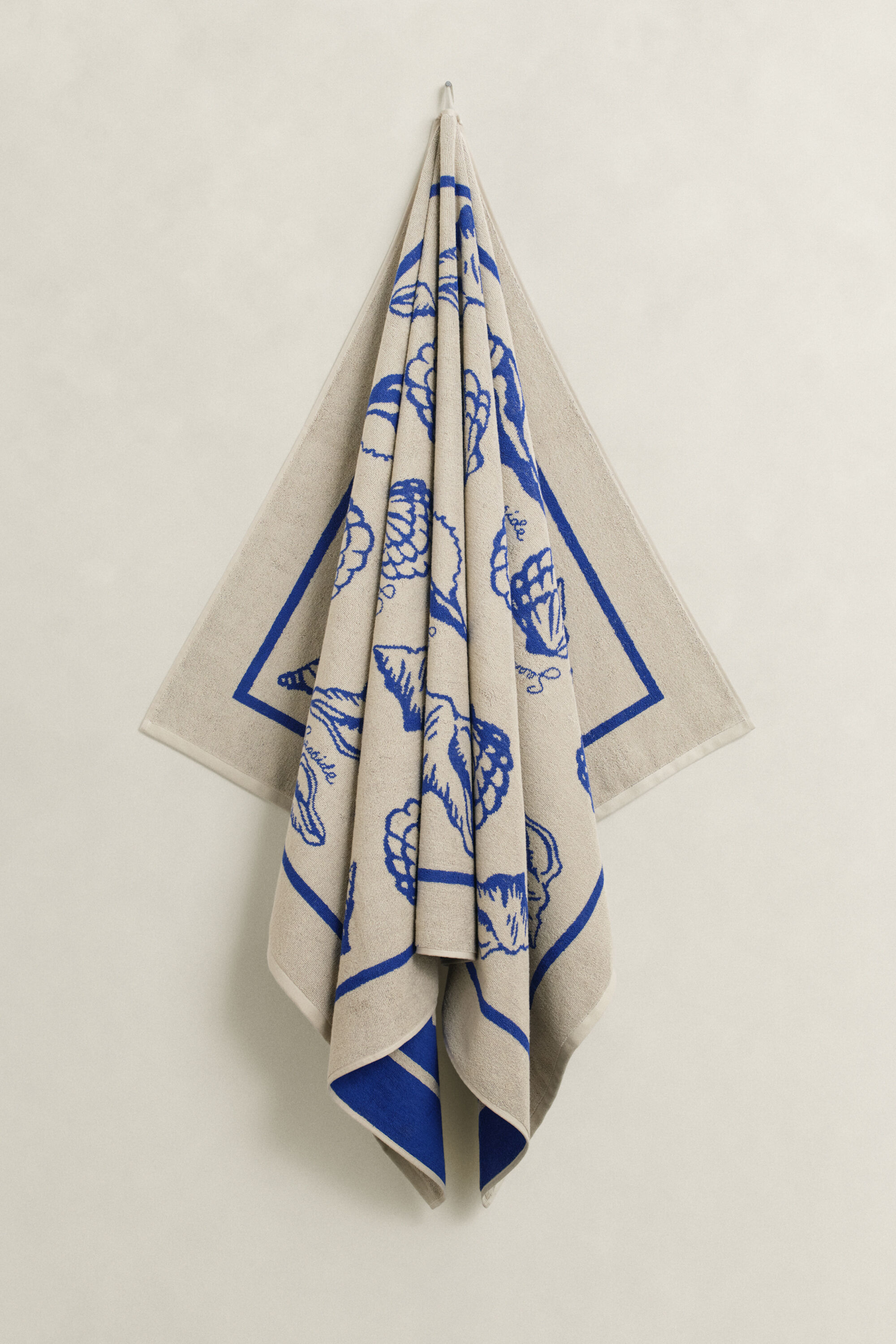 Seashell Print Beach Towel