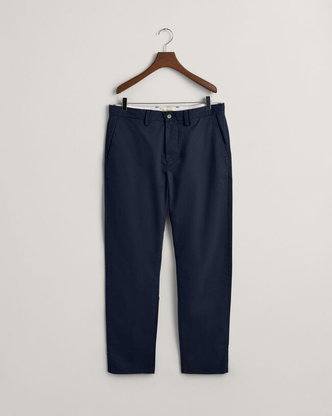 Seasonal Essential Regular Fit Archive Shield Chinos