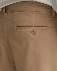 Relaxed Fit Pleated Chinos
