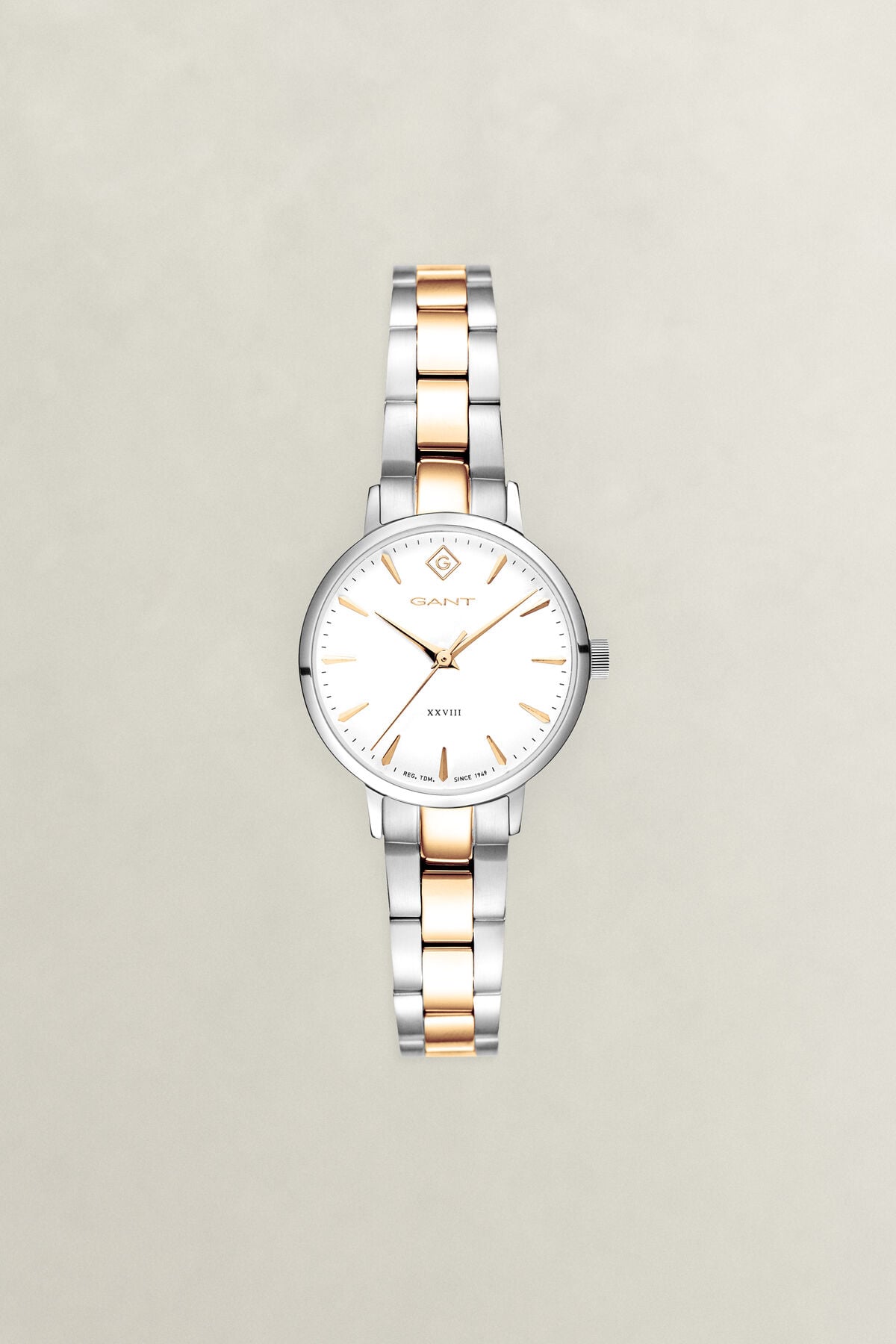 Park Avenue 28 Wristwatch — WHITE