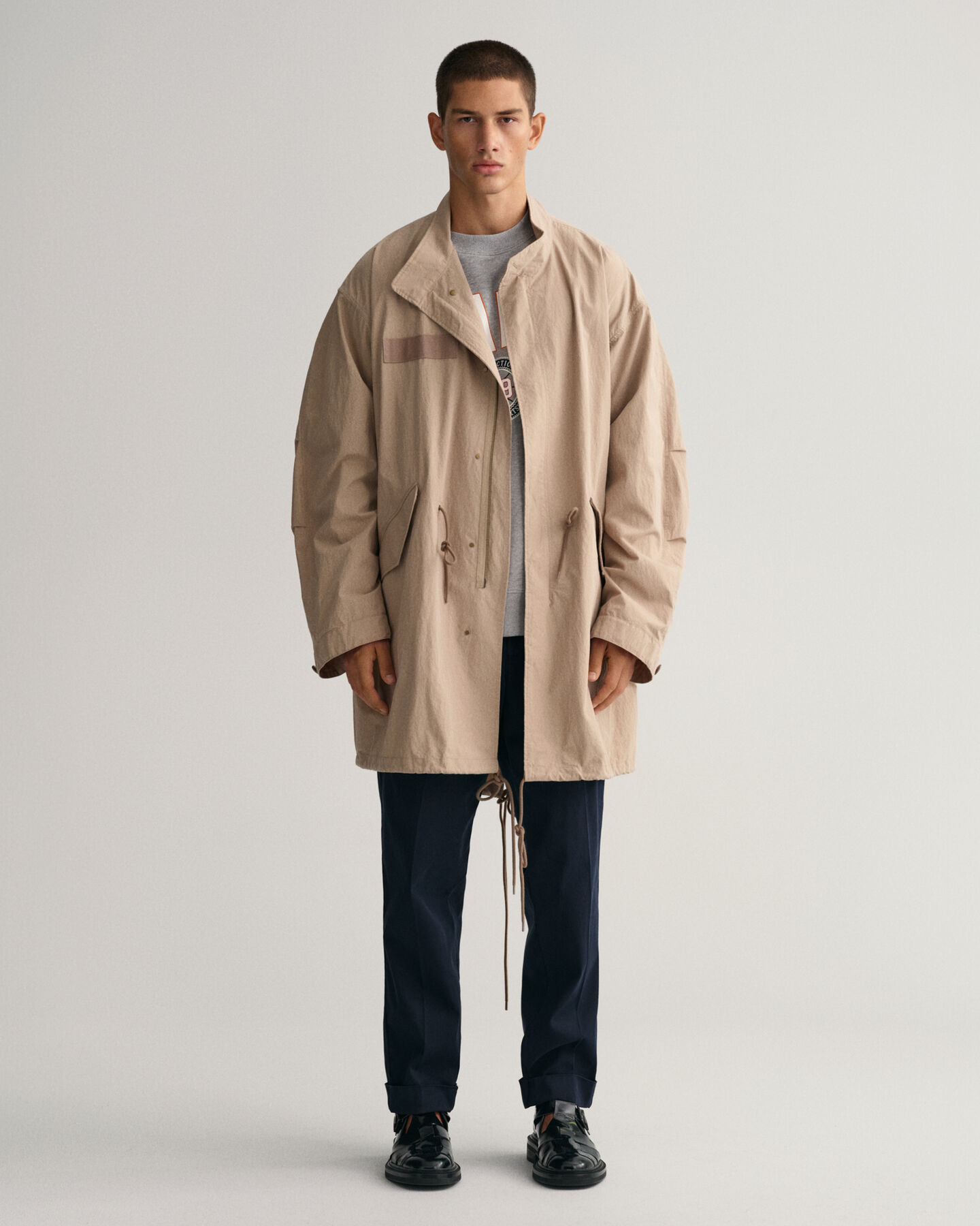 Retro Crest Crew Neck Sweatshirt