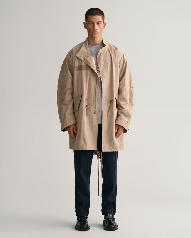 Retro Crest Crew Neck Sweatshirt