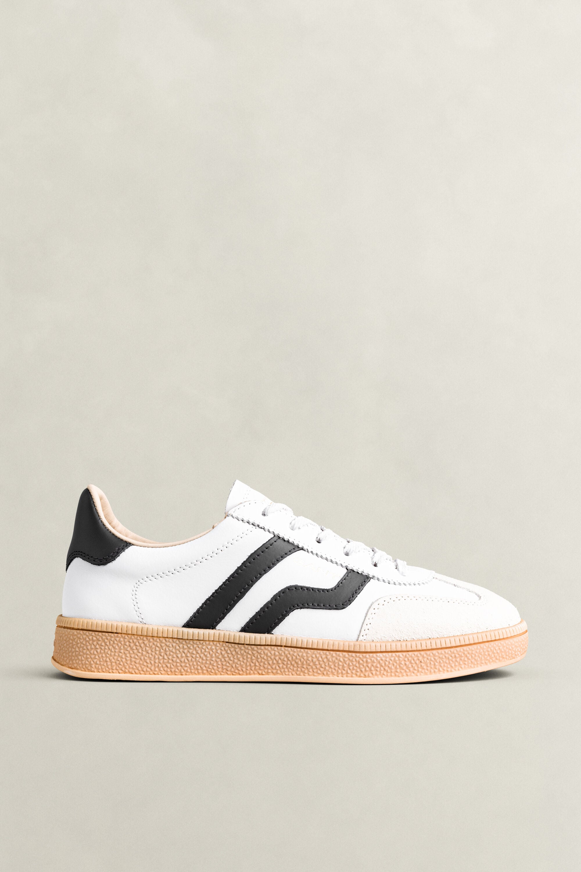 Cuzima Leather Sneakers