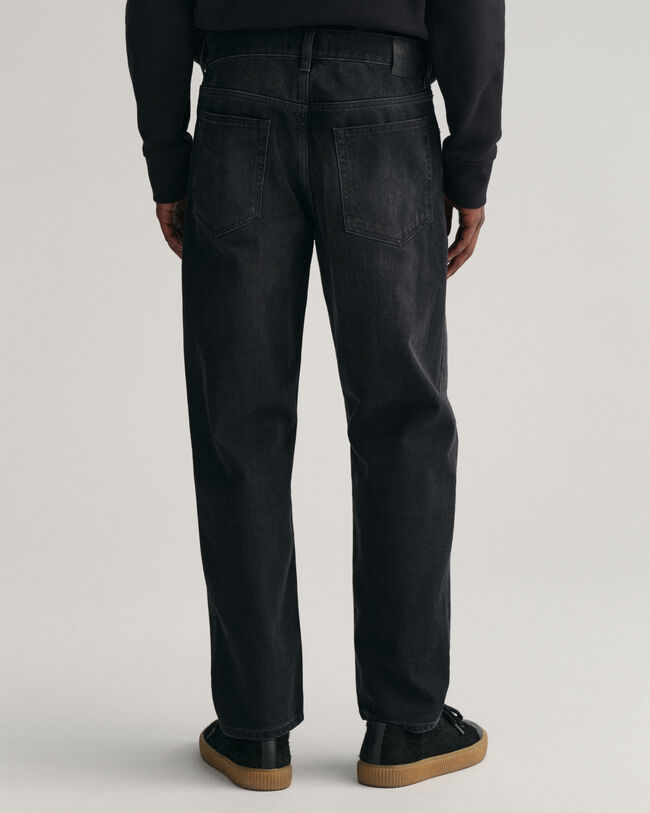 Relaxed Fit Tapered Jeans