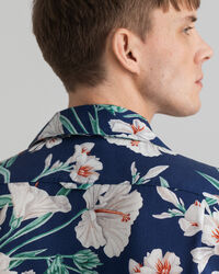 Relaxed Fit Pure Prep Floral Lyocell Short Sleeve Shirt
