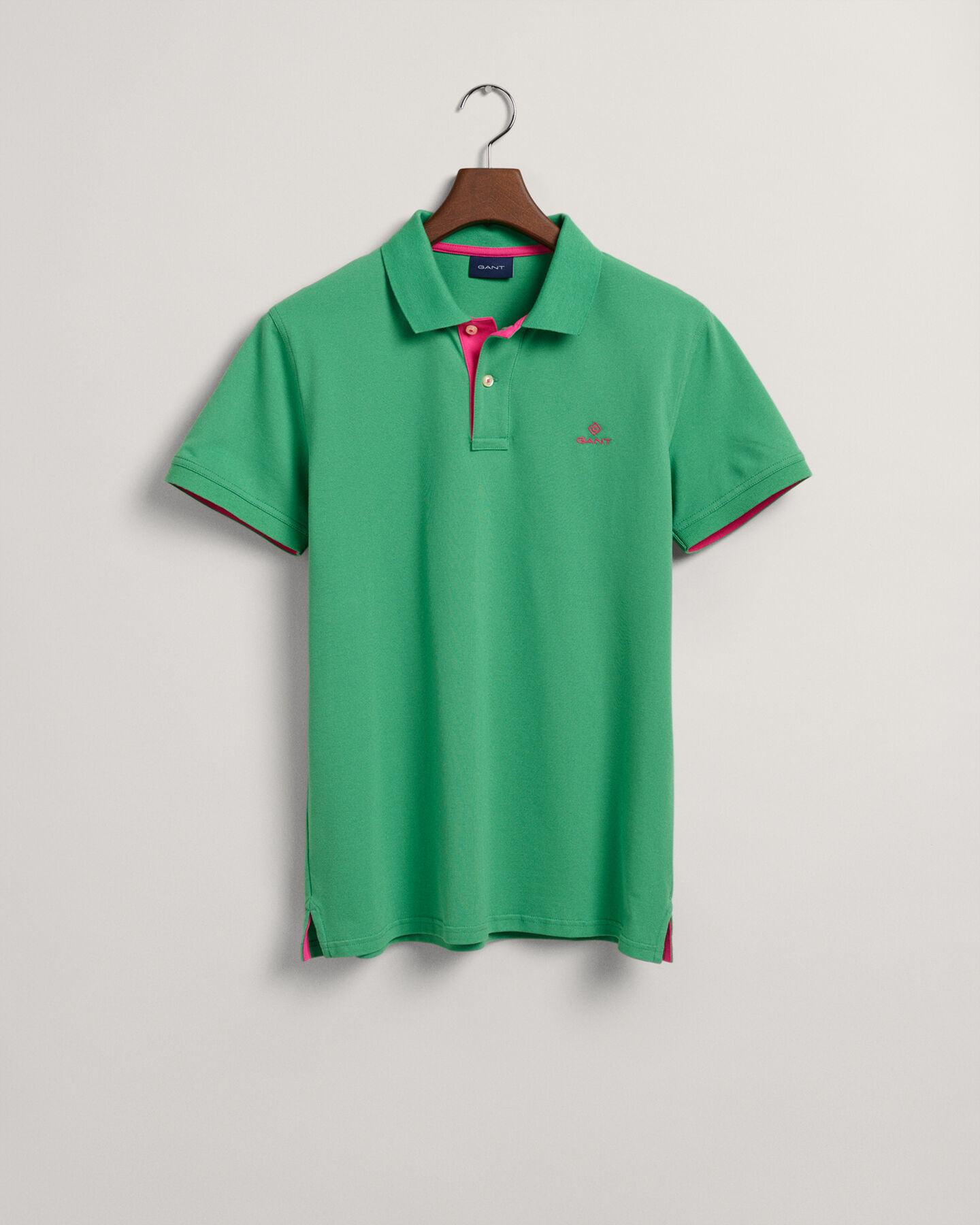 Contrast Collar Piqu&eacute; Polo Shirt