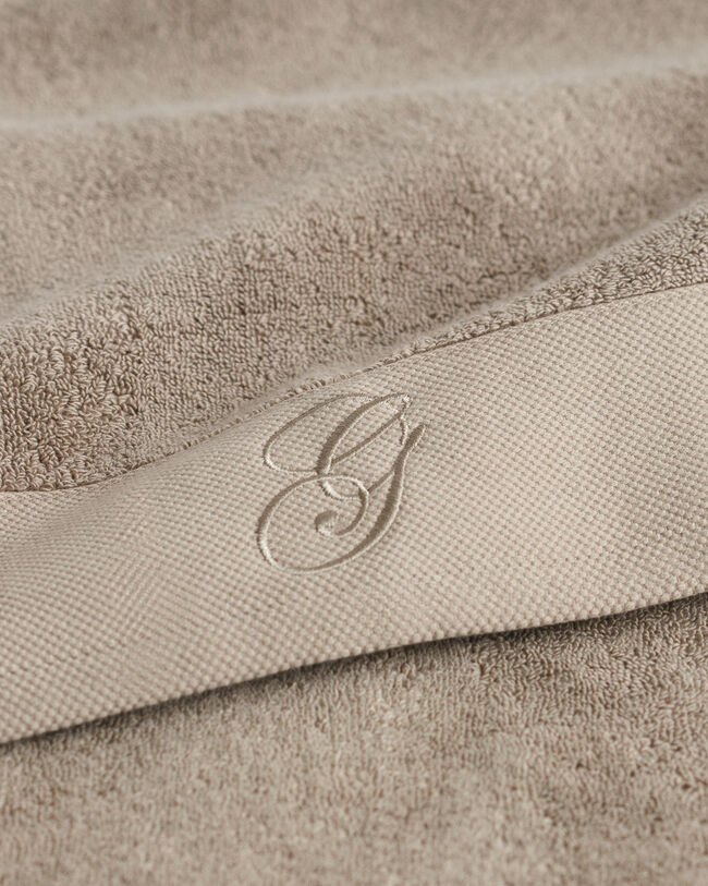 Embroidered Towel 70X140