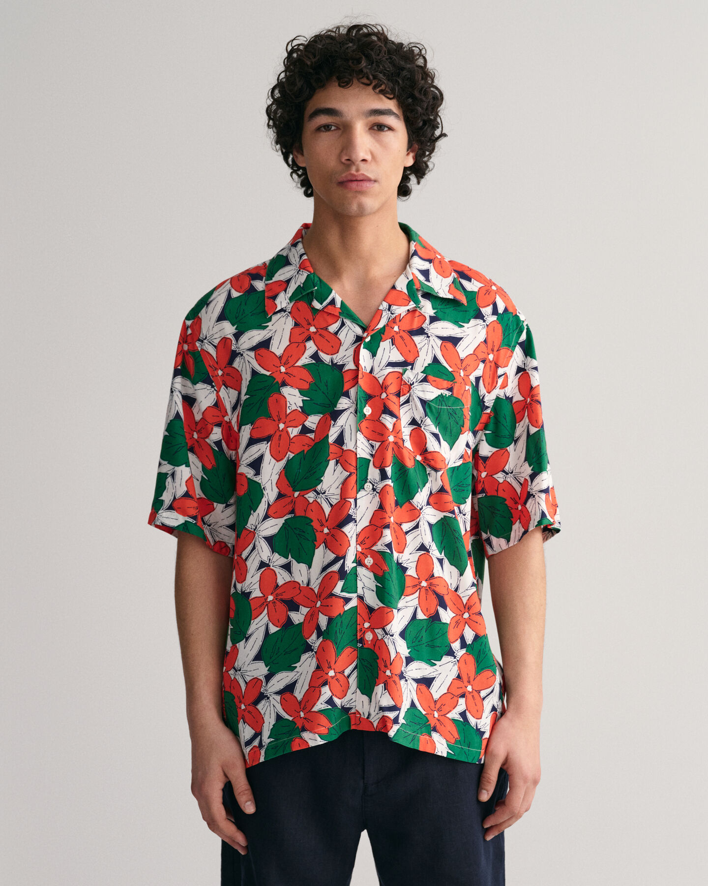 Relaxed Fit Viscose Floral Printed Short Sleeve Shirt