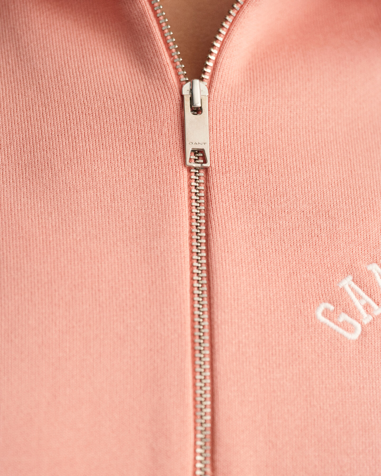 GANT Arch Graphic Half Zip Sweatshirt