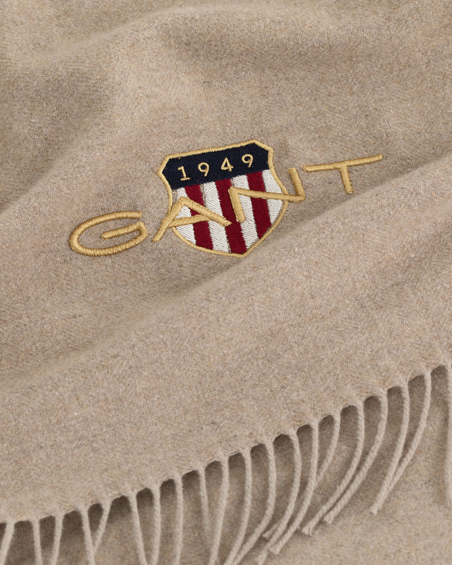 Archive Shield Throw