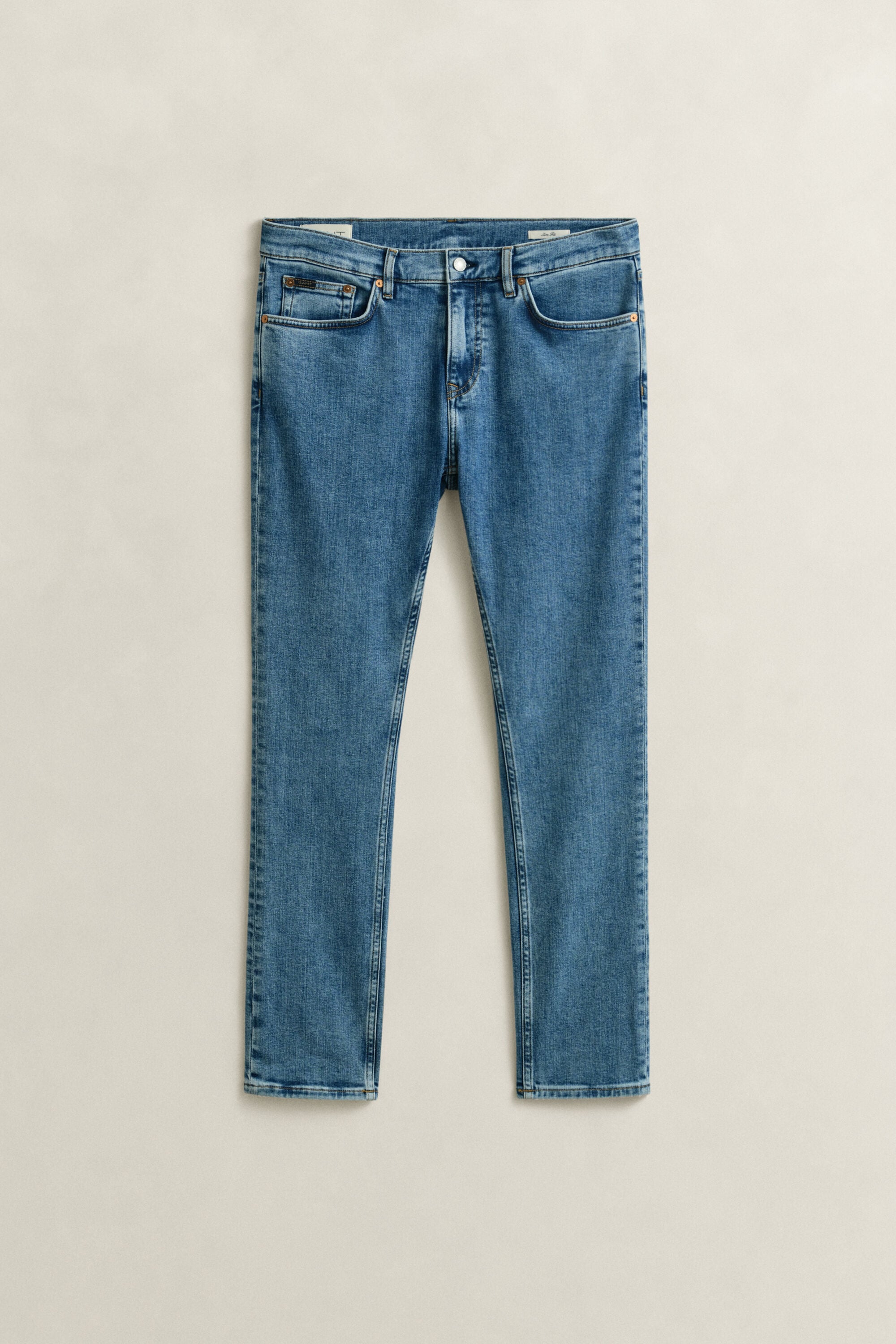 Slim Clean Wash Jeans